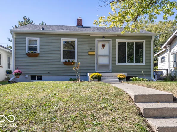 82 N 15th Ave, Beech Grove, IN 46107