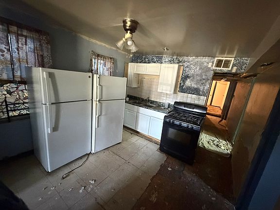 4th image of 4150 W Carroll Ave