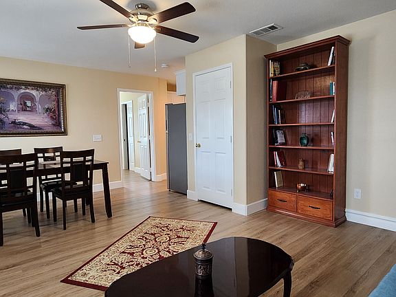 2nd image of 33931 Vinca Ln #A