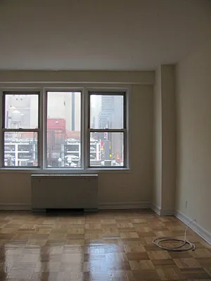 Rented by Keller Williams NYC | media 19