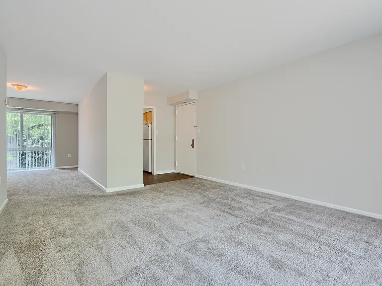 Westchester West Apartments — Photo 50