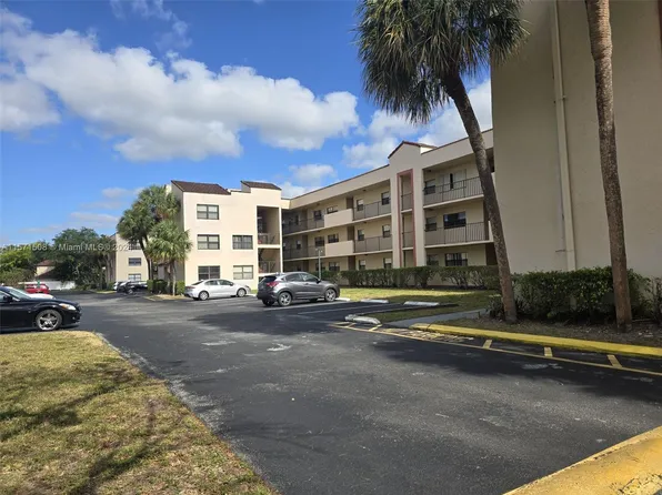 3470 Foxcroft Rd APT 308, Miramar, FL 33025