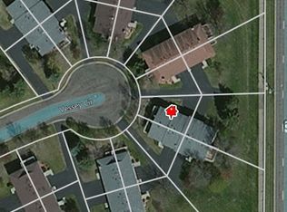 11127 Vessey Cir, Bloomington, MN 55437