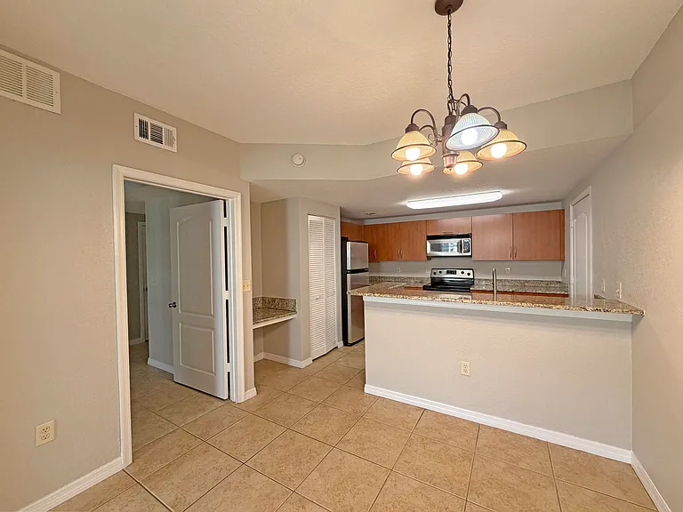 138 SW Peacock Blvd #20-106 — Photo 6