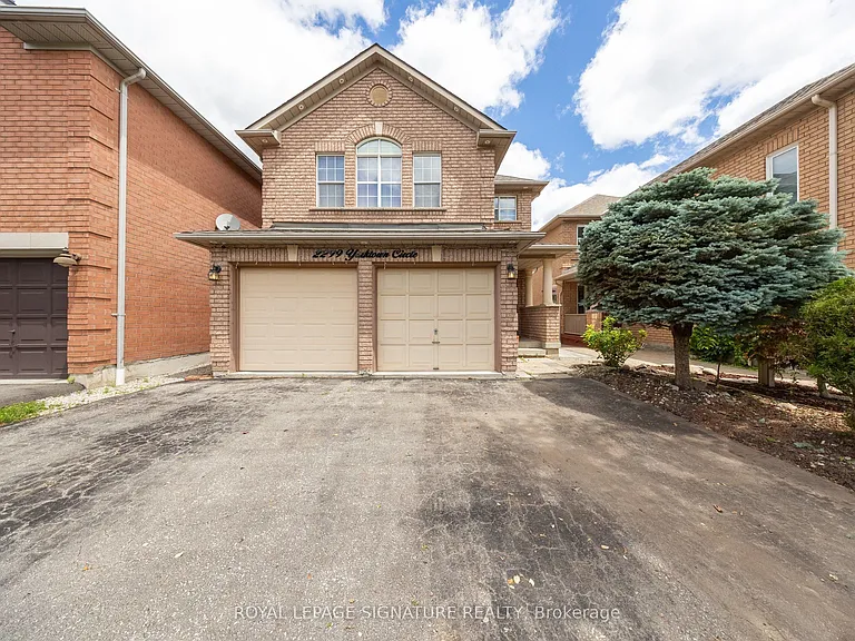 2299 Yorktown Cir — Photo 1