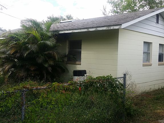 5th image of 2315 Burns St