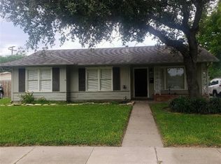 1042 Wilshire Pl, Corpus Christi, TX 78411