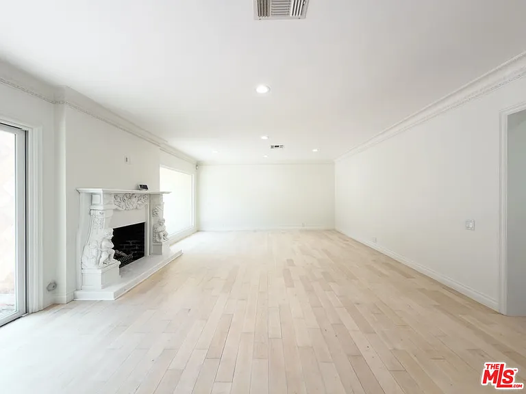 1094 Garden Ln — Photo 39