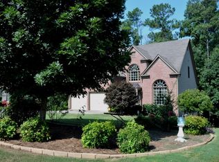 706 Chestnut Ln, Canton, GA 30114