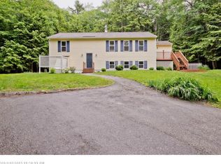 35 Valley Rd, Cumberland, ME 04021