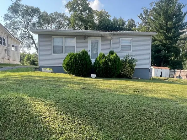 1107 E 5th North St, Morristown, TN 37814