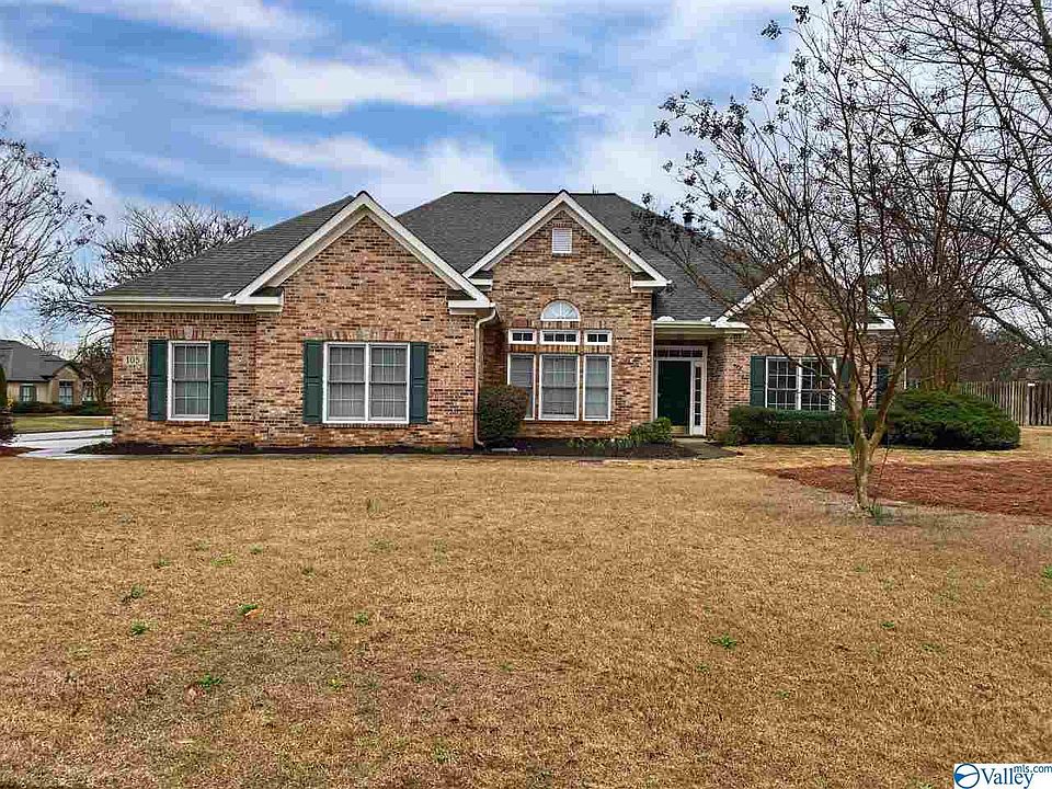 1st image of 105 Forest Creek Dr