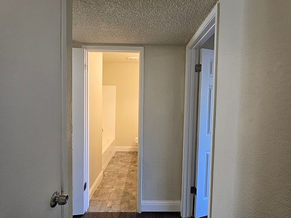 5th image of 1414 W Clinton Ave #104