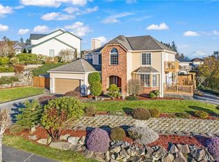 5207 Bay Pl NE, Tacoma, WA 98422