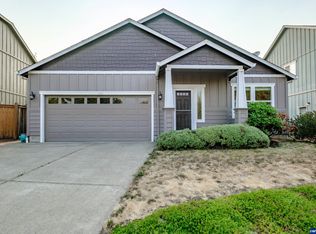 166 Bellaire Ct NE, Albany, OR 97322