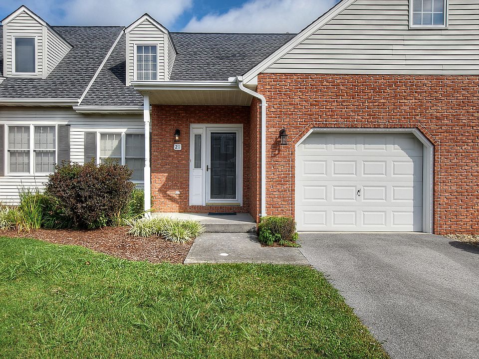 1st image of 1725 Lakeview Dr #21