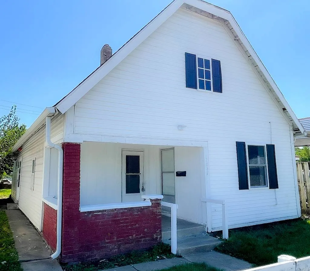 2037 Shelby St photo 1