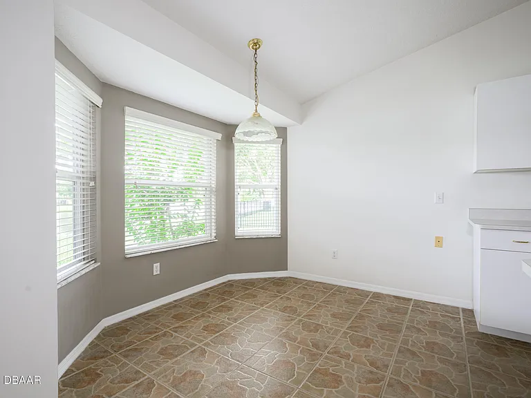 1712 Arash Cir — Photo 13