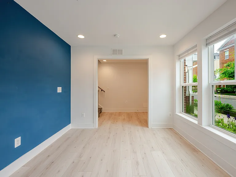 4450 Joseph Pl NE — Photo 13