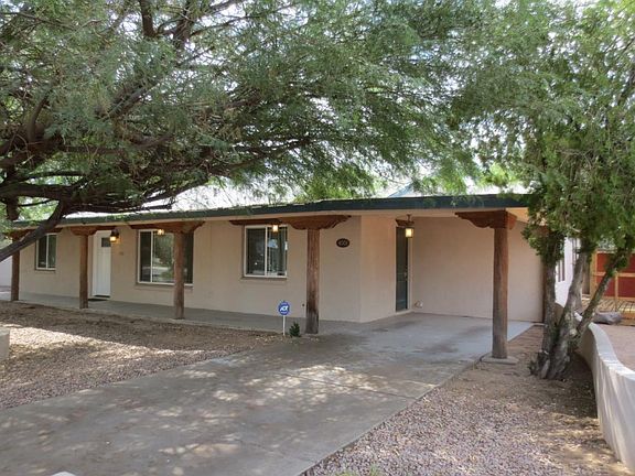 2nd image of 4001 E Glenrosa Ave