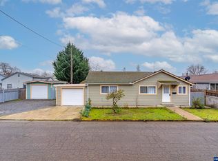 160 W Olive St, Lebanon, OR 97355