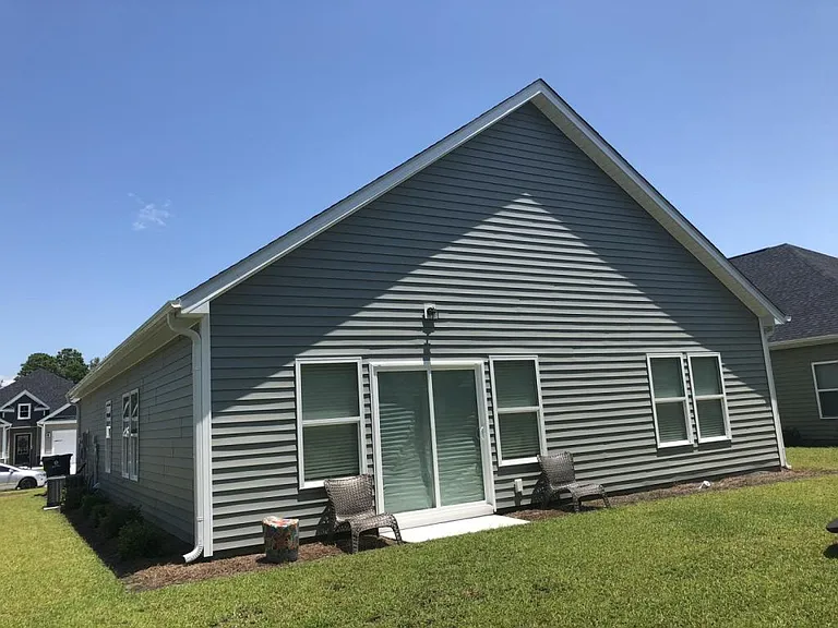 1616 Palmetto Palm Dr — Photo 3