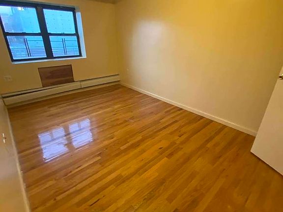 4th image of 28-25 31st St #3