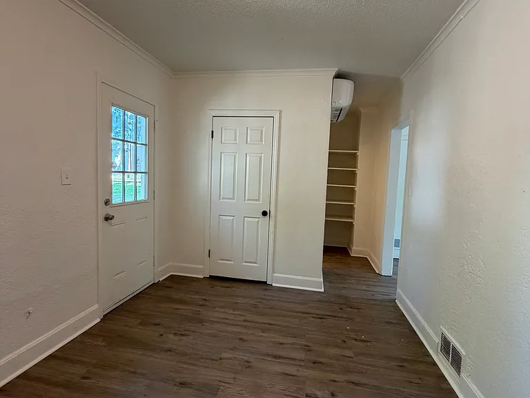 612 Ella St #612 — Photo 6