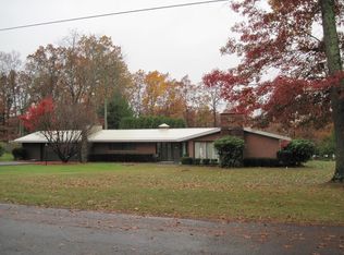 26 Glenwood Dr, Oil City, PA 16301