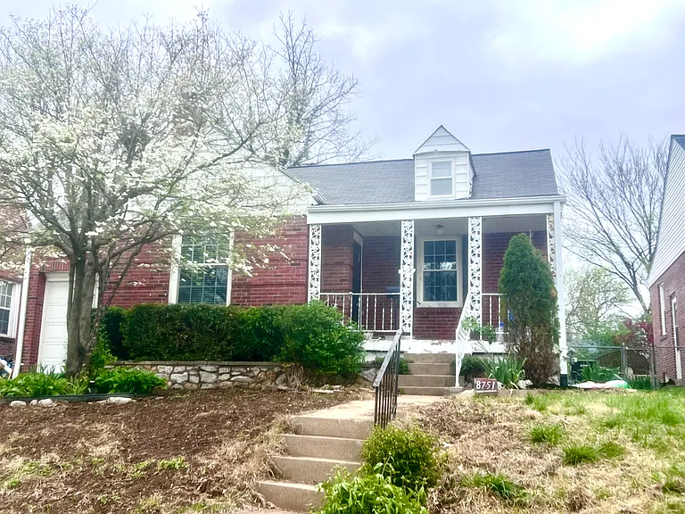 8751 Bridgeport Ave — Photo 1