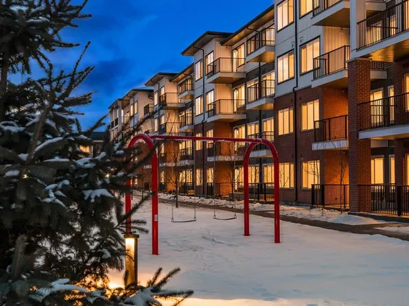 6 N Merganser Dr W #4416, Chestermere, AB T1X 1K9