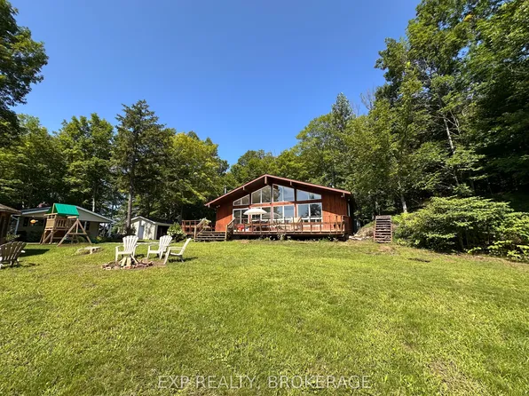2103 Hambly Ln, South Frontenac, ON K0H 1W0