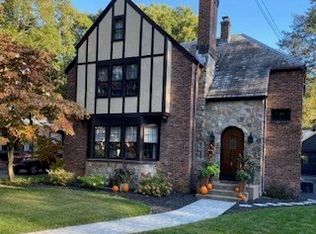 53 Elwood Dr, Springfield, MA 01108