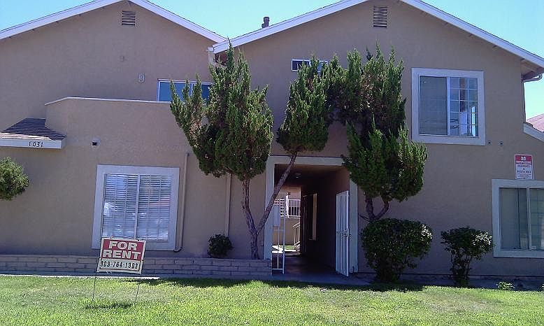 1st image of 1031 W Latham Ave APT I