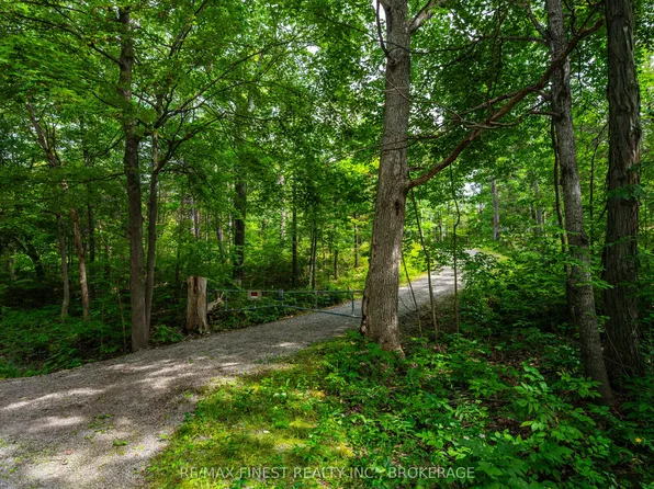 169 Old River Rd, Leeds And The Thousand Islands, ON K0E 1R0