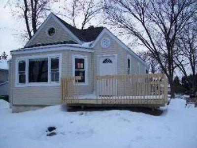 1315 N Park Dr, Round Lake Beach, IL, 60073
