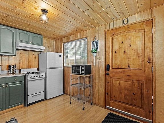 5th image of 317 Moreno Ln