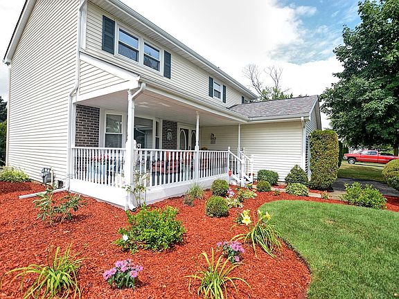 2nd image of 13904 Rockbluff Way
