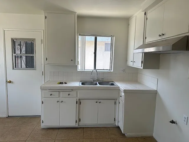4405 1/2 Elizabeth St — Photo 7