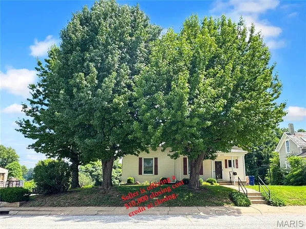 305 E Main St, Washington, MO 63090
