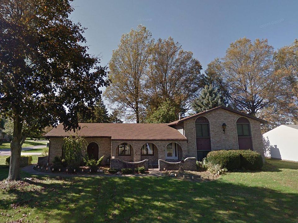 2nd image of 605 Tanya Ave NW