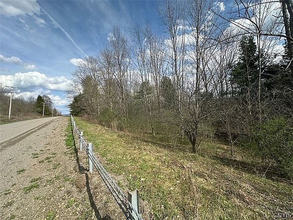 2nd image of Pigtail Rd