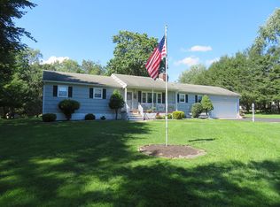 9 Midvale Dr, Warren, NJ 07059