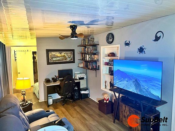3rd image of 1315 Starlight Cir