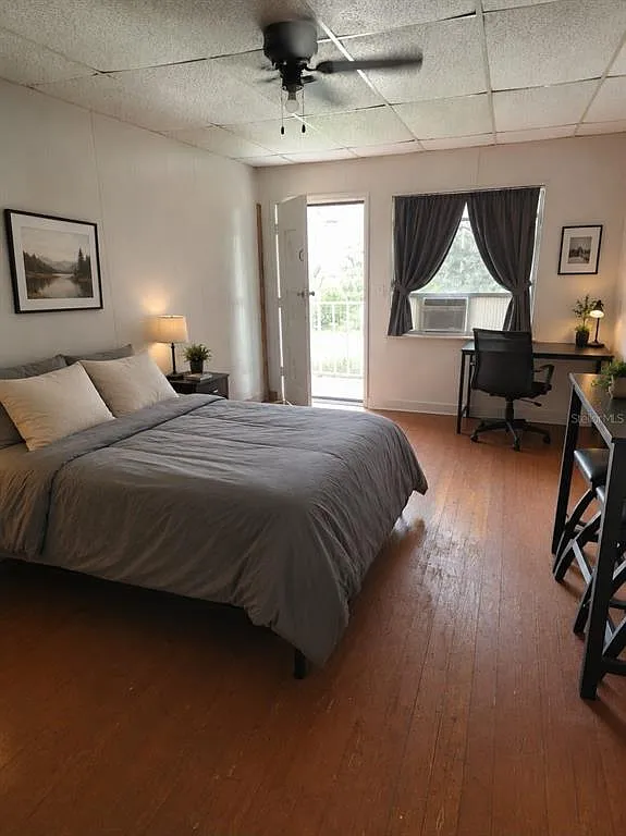 2 bed, 1.0 bath, 675 sqft, $999 — Photo 2