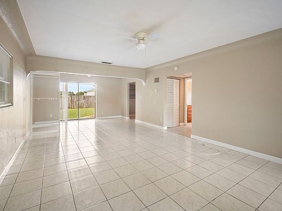 5th image of 545 12th Ave N #1