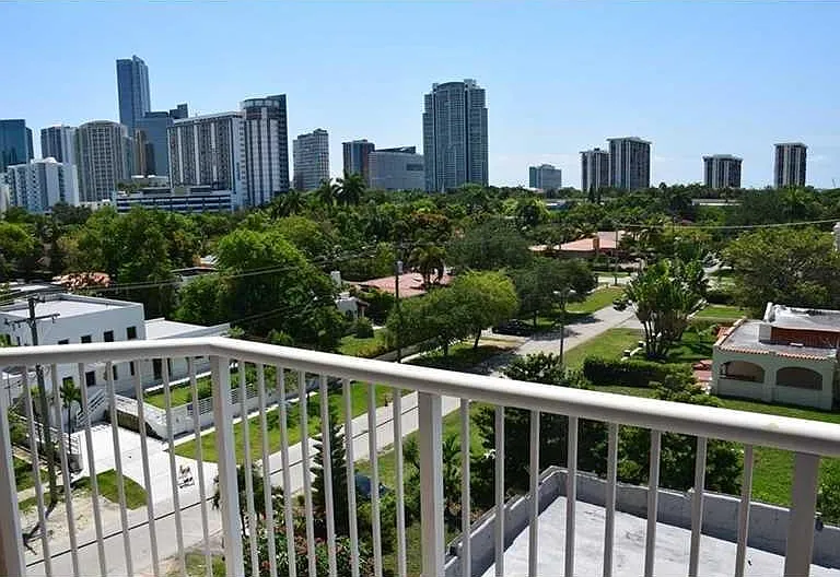 spectacular Brickell & Key Biscayne view