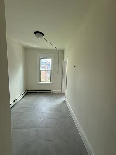204 3rd St Photo 1