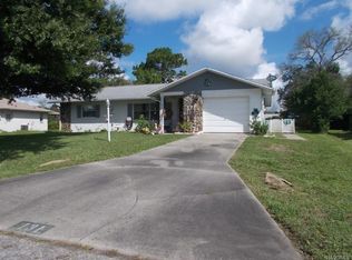 131 W Hollyfern Pl, Beverly Hills, FL 34465