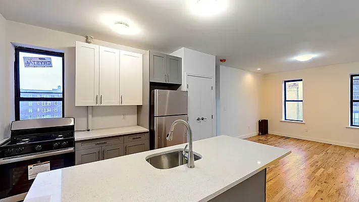 Rented by Aegis Realty Management Corp | media 6